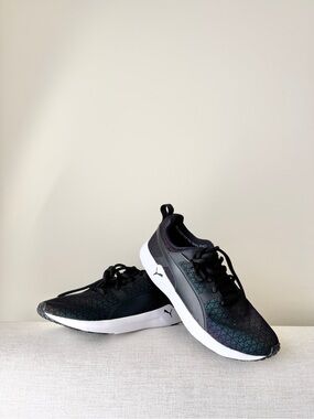 Puma Sneakers Pulse XT V2 Prism Training Women’s Size 7.5 NWT pride, rainbow